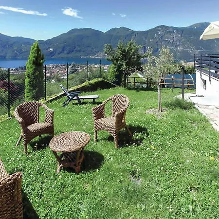 Holiday 49 Mandello del Lario
